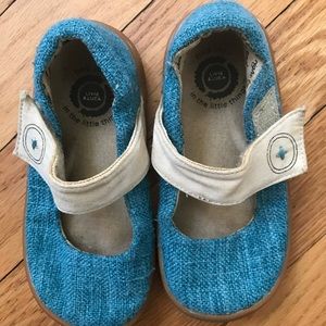 Livie and Luca size 9